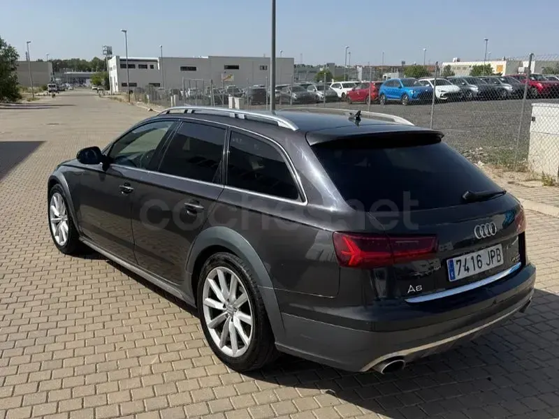 Usado Audi A6 Allroad 218 CV (160 kW) 2016 Gris / plata Familiar