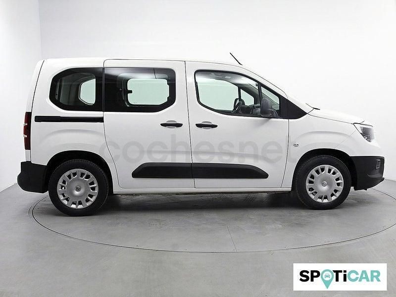 Usado Opel Combo Life Expression 102 CV (75 kW) 2019 Blanco Monovolumen