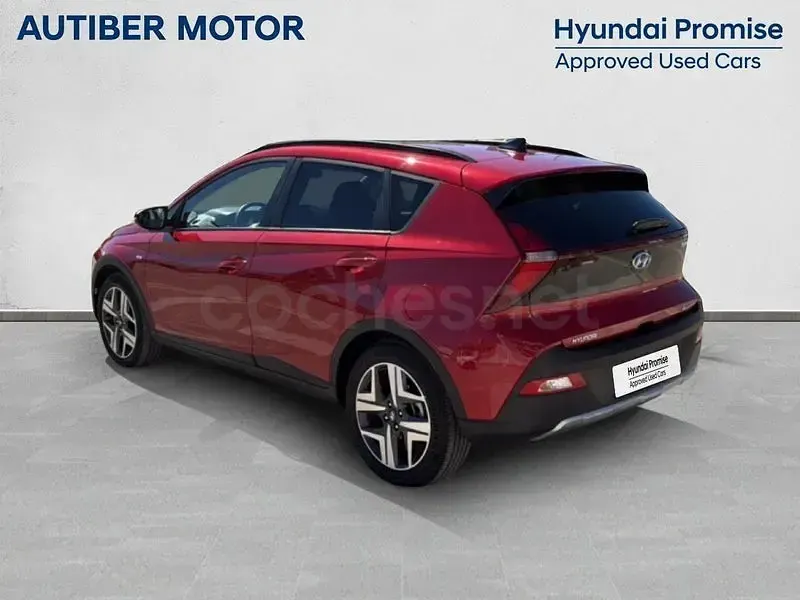 Usado Hyundai Bayon 100 CV (73 kW) 2023 Granate SUV