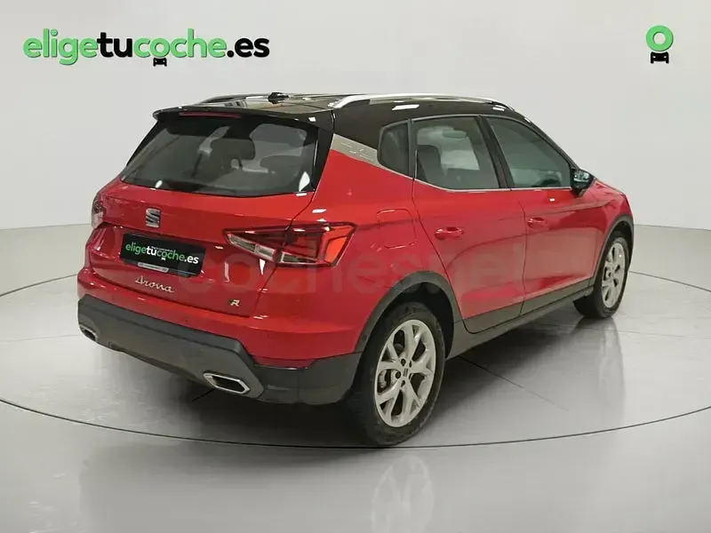 Usado Seat Arona FR 110 CV (80 kW) 2024 Rojo SUV