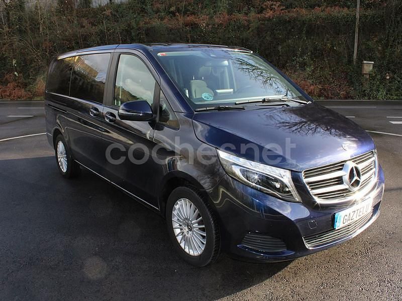 Azul Usado 2019 Mercedes V220 Monovolumen | 43.900 € (Un poco caro) - Imagen 1/4