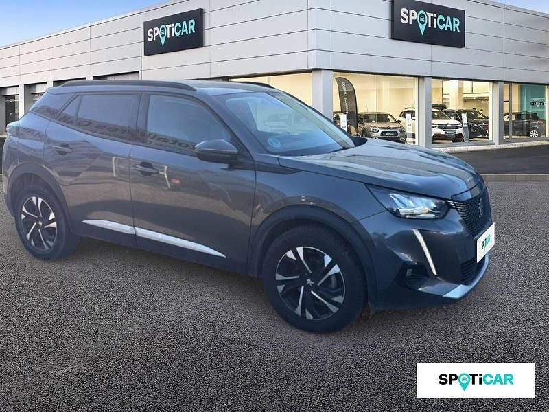 Usado Peugeot 2008 Allure 130 CV (95 kW) 2021 Gris SUV