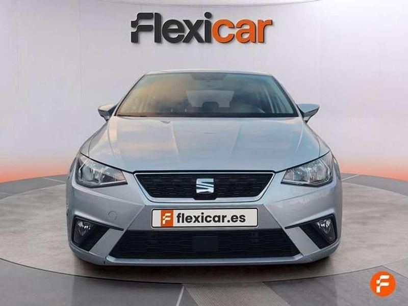 Usado Seat Ibiza Reference 95 CV (69 kW) 2018 Gris Utilitario