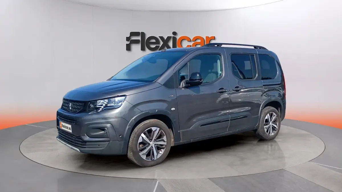 Usado Peugeot Rifter GTi 102 CV (75 kW) 2023 Gris Monovolumen