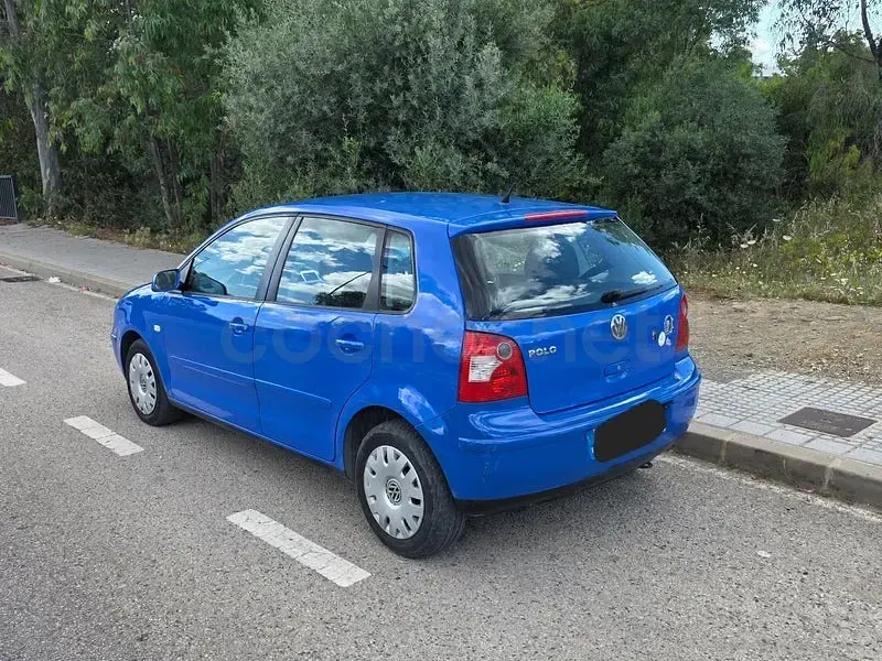 Usado VW Polo Trendline 75 CV (55 kW) 2003 Azul Berlina