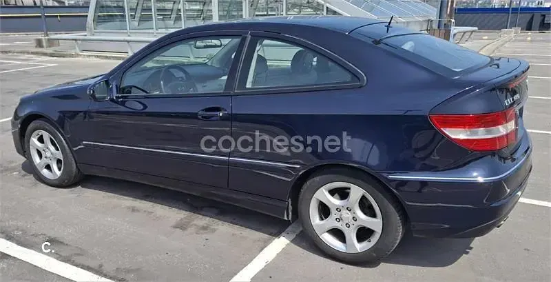 Usado Mercedes CLC180 143 CV (105 kW) 2008 Azul Coupe