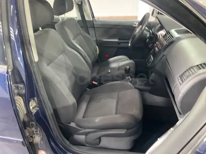 Usado VW Polo Trendline 64 CV (47 kW) 2003 Azul Berlina