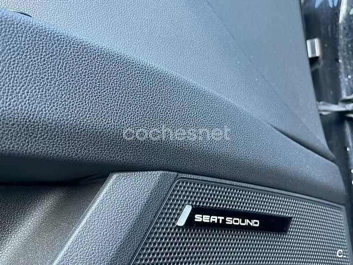 Usado Seat Leon FR 180 CV (132 kW) 2014 Negro Berlina