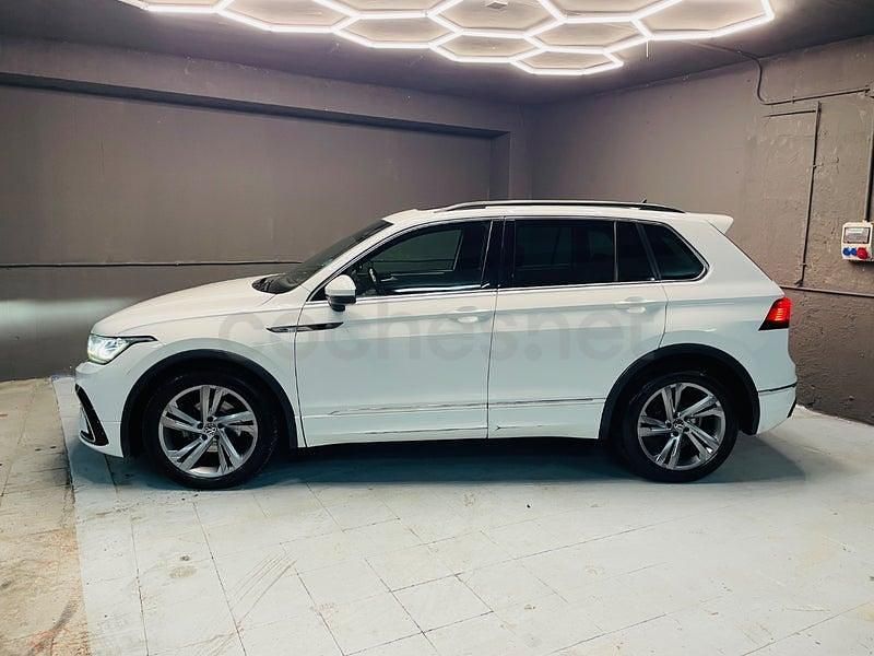 Usado VW Tiguan R-line 150 CV (110 kW) 2022 Blanco SUV