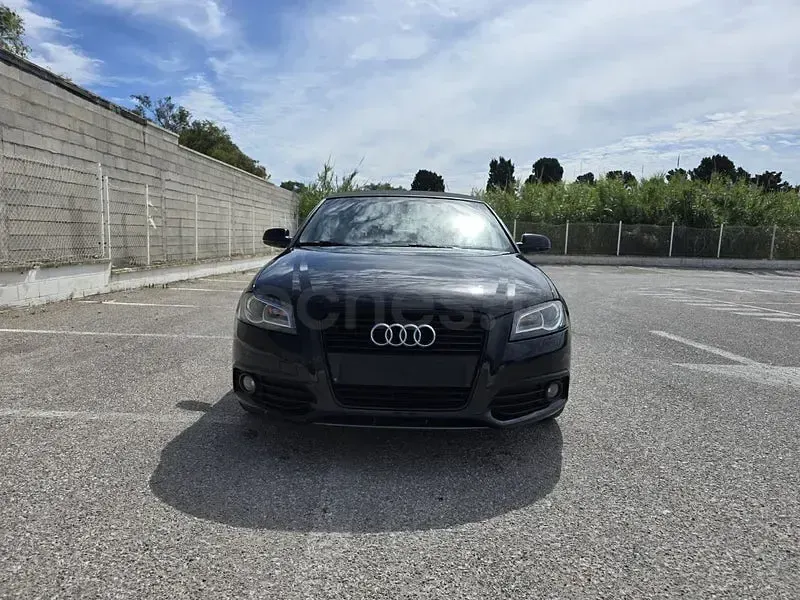 Usado Audi A3 Cabriolet Attraction 105 CV (77 kW) 2012 Negro Descapotable