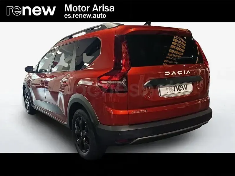 Usado Dacia Jogger Extreme 100 CV (73 kW) 2023 Naranja Monovolumen