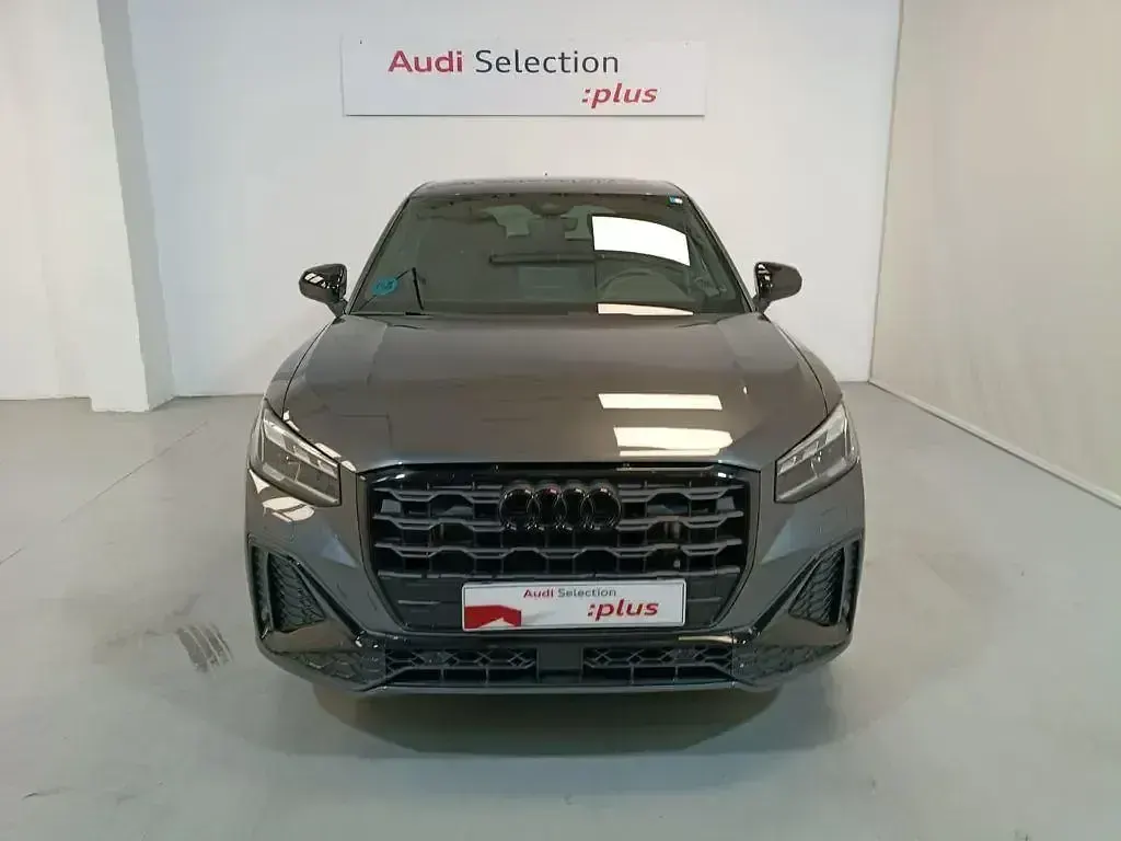 Usado Audi Q2 Sport 150 CV (110 kW) 2025 Gris SUV