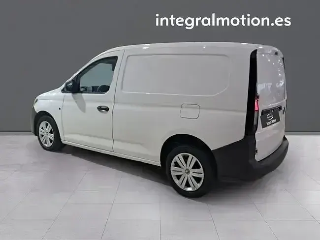 Usado VW Caddy 75 CV (55 kW) 2023 Blanco Monovolumen