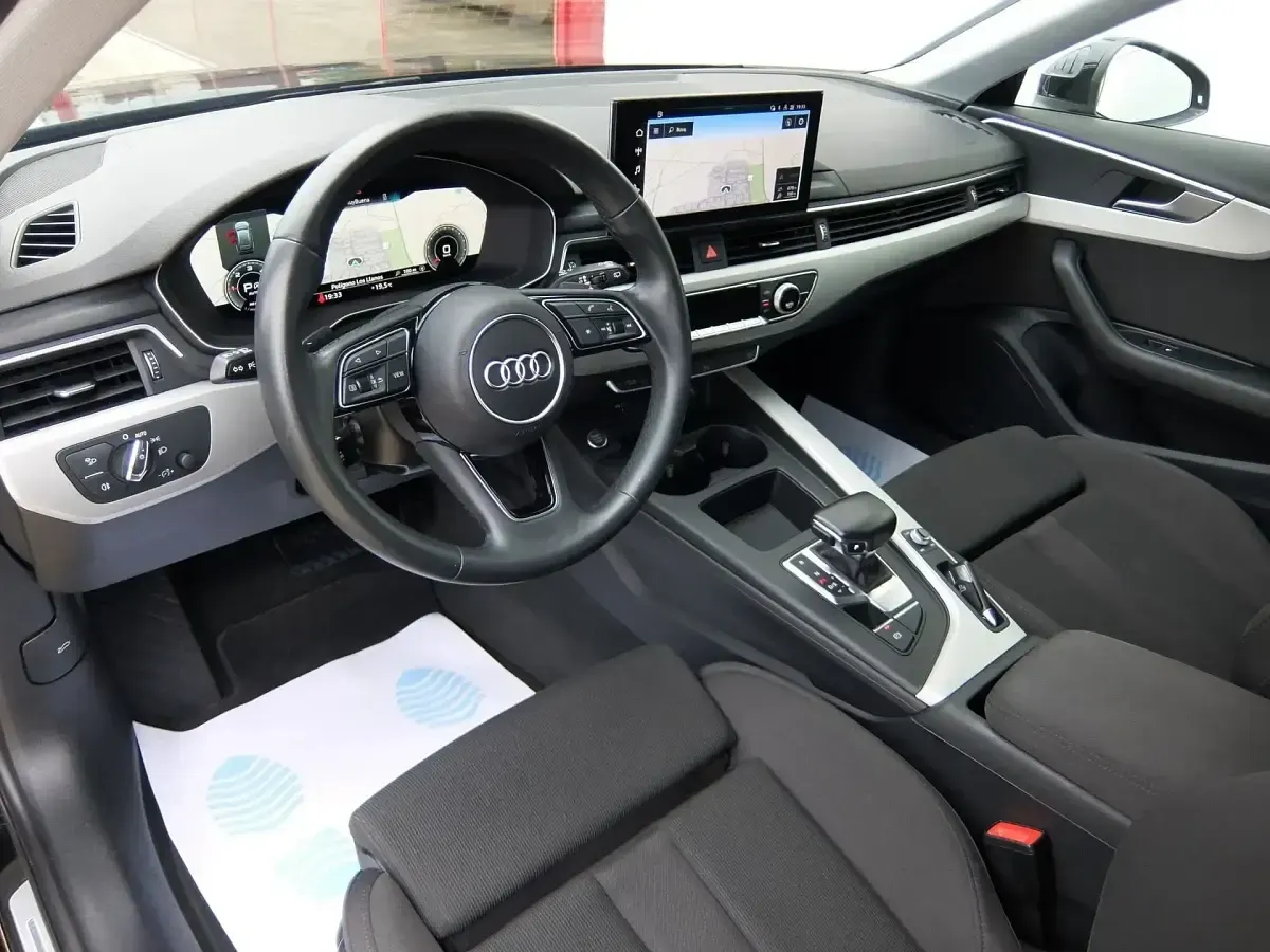 Usado Audi A4 S-Line 163 CV (119 kW) 2022 Negro Familiar