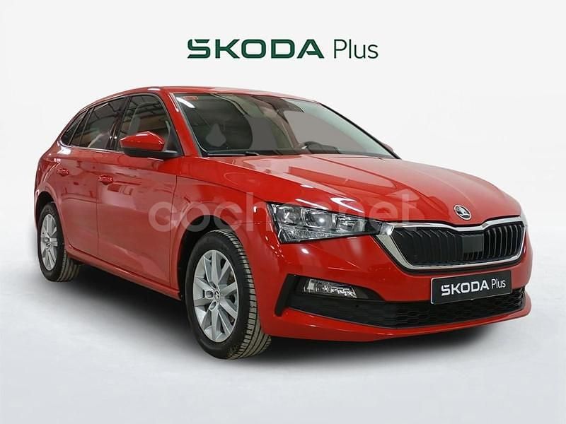 Rojo Usado 2021 Skoda 110 R Ambition Berlina | 15.900 € (Precio justo) - Imagen 1/4