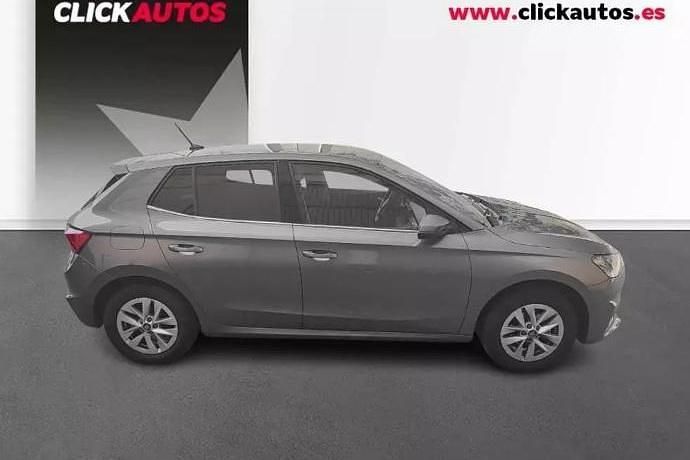 Usado Skoda Fabia Selection 95 CV (69 kW) 2025 Blanco