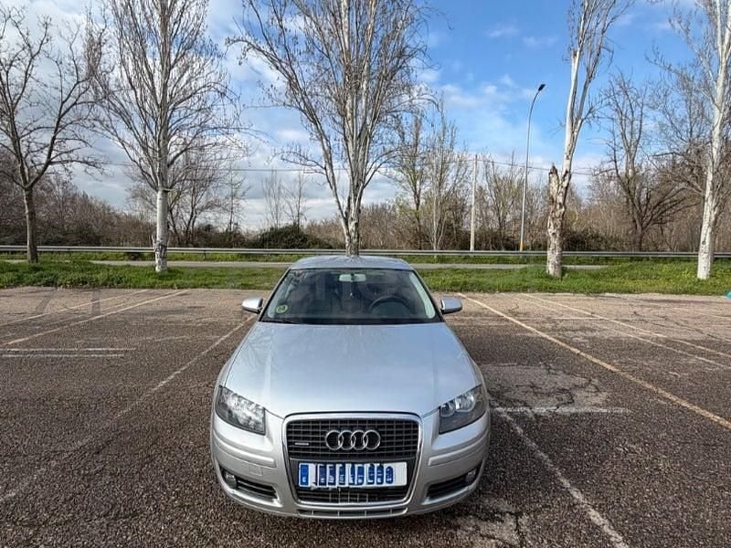 Usado Audi A3 Attraction 140 CV (102 kW) 2006 Gris / plata Utilitario