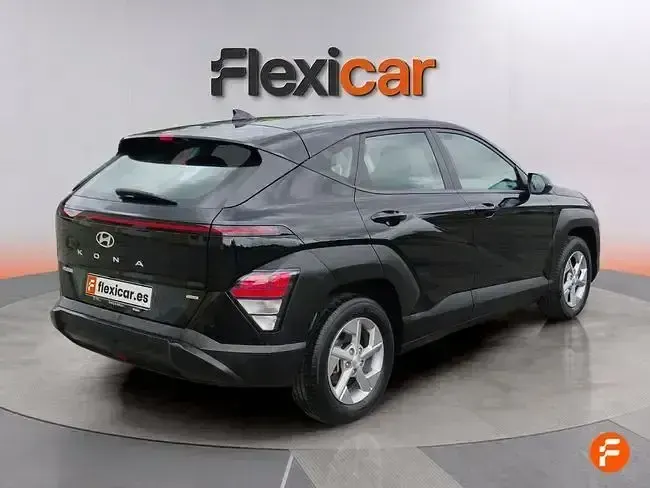 Usado Hyundai Kona 141 CV (103 kW) 2024 Negro SUV