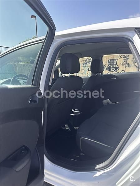 Blanco Usado 2015 Opel Astra Business Berlina | 7100 € (Buen precio) - Imagen 1/1