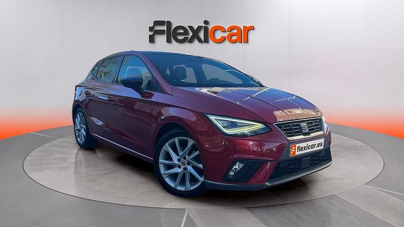 Usado Seat Ibiza FR 110 CV (80 kW) 2021 Rojo Utilitario