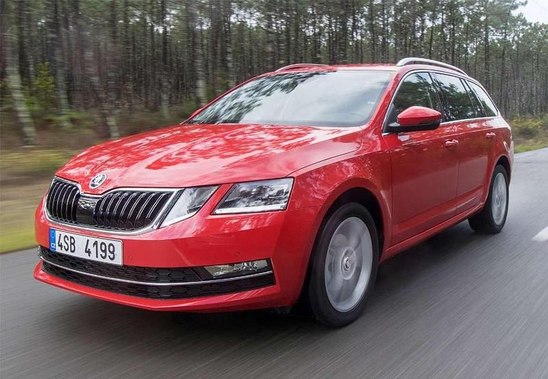 Usado Skoda Octavia Ambition 116 CV (85 kW) 2020 Blanco Familiar