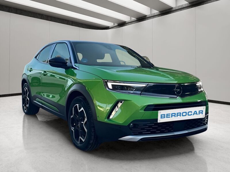 Verde Usado 2021 Opel Mokka-e Ultimate SUV | 17.499 € (Caro) - Imagen 1/4