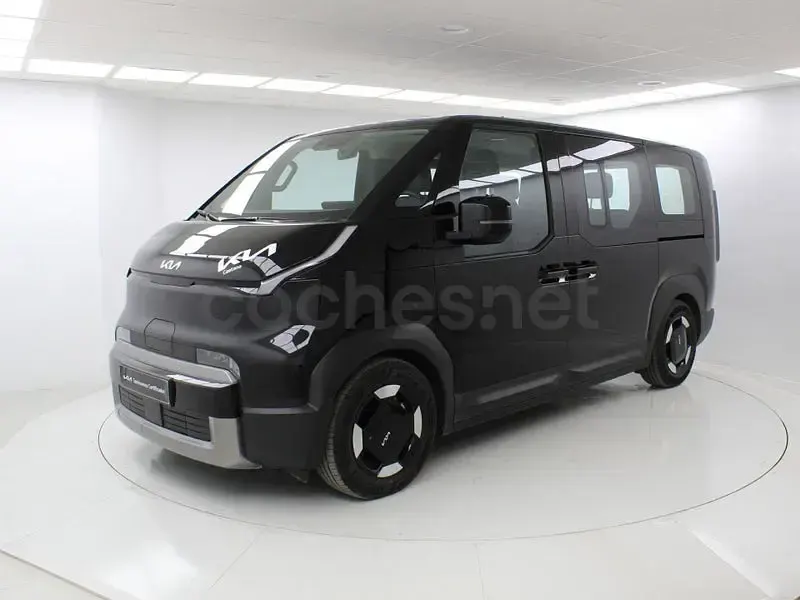 Begagnad Kia PV5 Plus 119 kW (163 HK) 2025 Eléctrico Minibuss