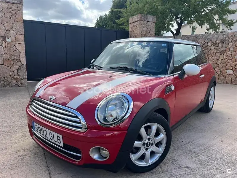 Usado Mini Cooper D 110 CV (80 kW) 2009 Rojo Utilitario