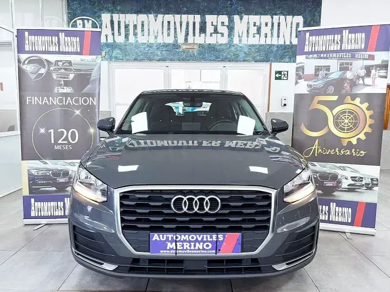Usado Audi Q2 Advanced Plus 116 CV (85 kW) 2020 Gris / plata SUV