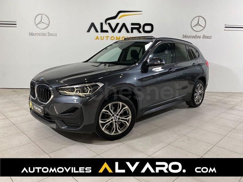Usado BMW X1 Comfort Edition 136 CV (100 kW) 2021 Gris / plata SUV