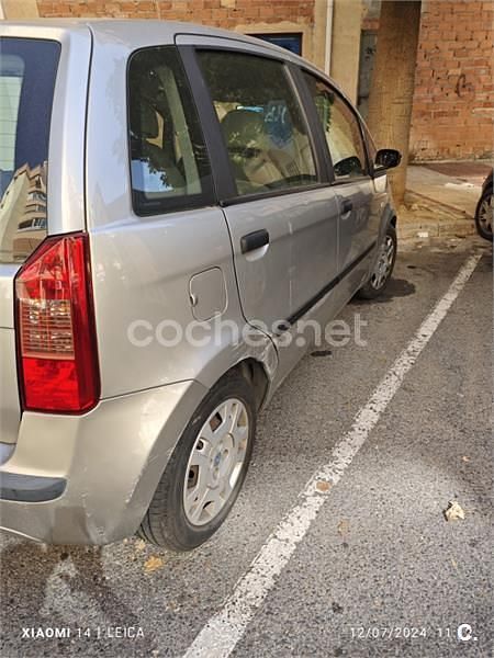 Usado Fiat Idea Active 77 CV (56 kW) 2005 Gris / plata Monovolumen