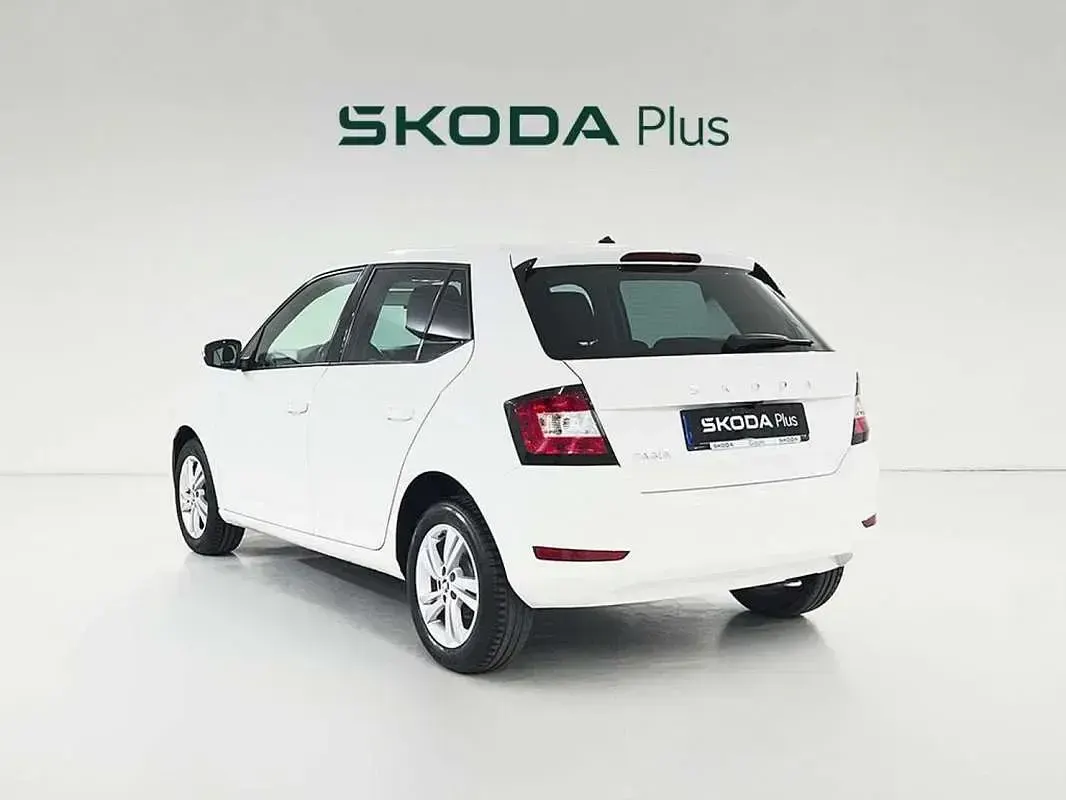 Usado Skoda Fabia Ambition 60 CV (44 kW) 2020 Blanco Utilitario