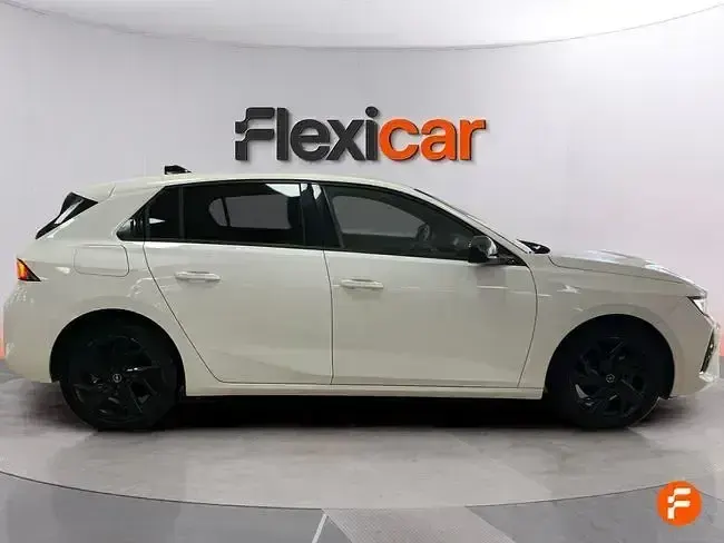 Usado Opel Astra Edition 110 CV (80 kW) 2023 Blanco Utilitario
