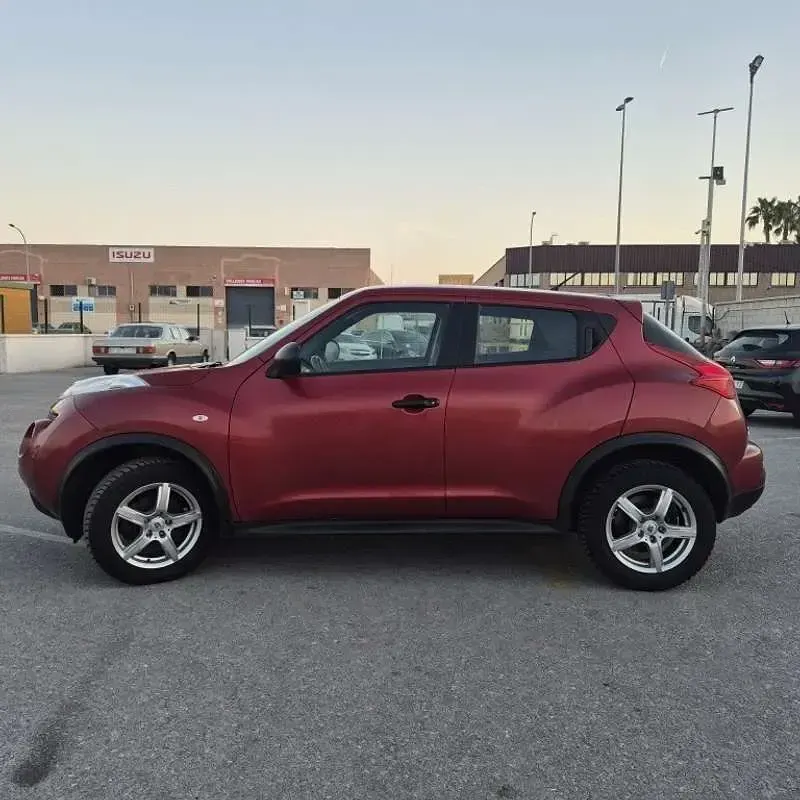 Usado Nissan Juke 117 CV (86 kW) 2011 Rojo SUV