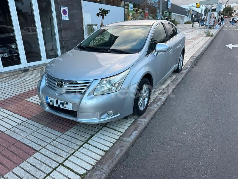 Usado Toyota Avensis Executive 150 CV (110 kW) 2010 Gris / plata Berlina