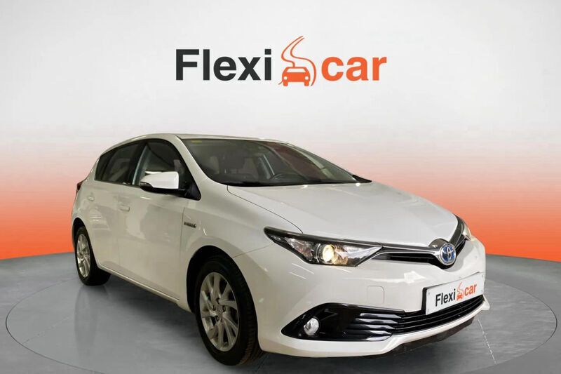 Blanco Usado 2018 Toyota Auris Hybrid Business Edition Berlina | 13.790 € (Buen precio) - Imagen 1/4