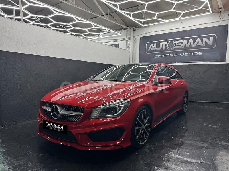 Granate Usado 2015 Mercedes CLA220 Shooting Brake AMG line Familiar | 18.990 € (Precio justo) - Imagen 1/4