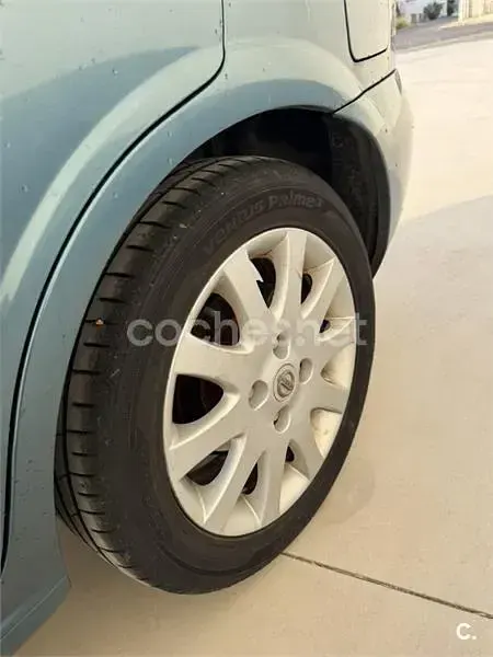 Usado Nissan Almera Comfort 112 CV (82 kW) 2003 Verde Berlina