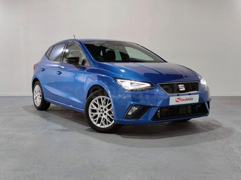 Usado Seat Ibiza FR 115 CV (84 kW) 2024 Azul Utilitario