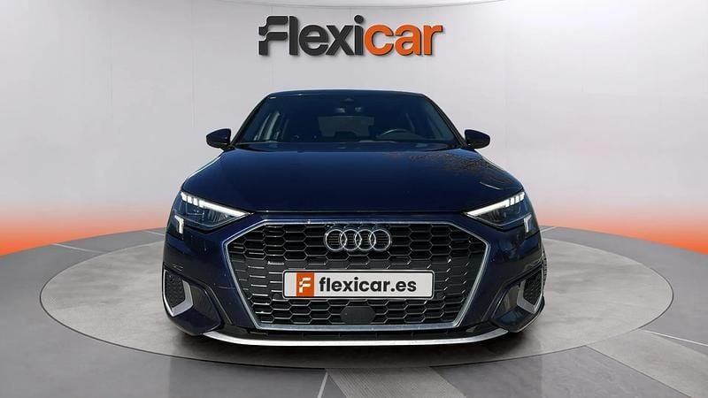 Usado Audi A3 Premium 110 CV (80 kW) 2021 Azul Berlina