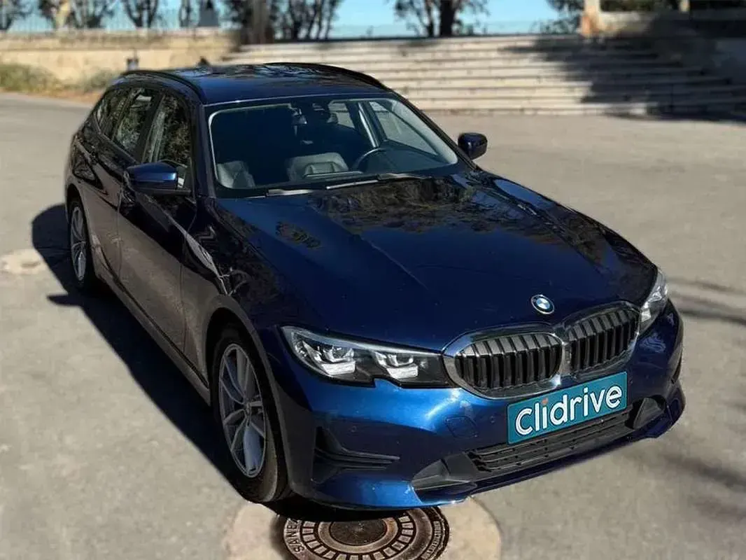 Usado BMW 320 190 CV (139 kW) 2020 Azul Familiar