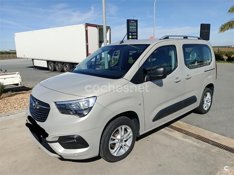Usado Opel Combo 100 CV (73 kW) 2024 Beige Monovolumen