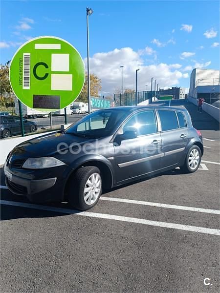 Negro Usado 2007 Renault Mégane II Dynamique Berlina | 2000 € (Super precio) - Imagen 1/4