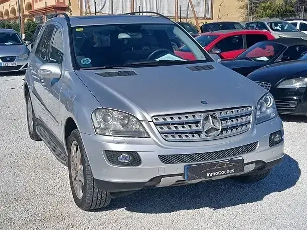 Usado Mercedes ML320 224 CV (164 kW) 2006 Gris SUV