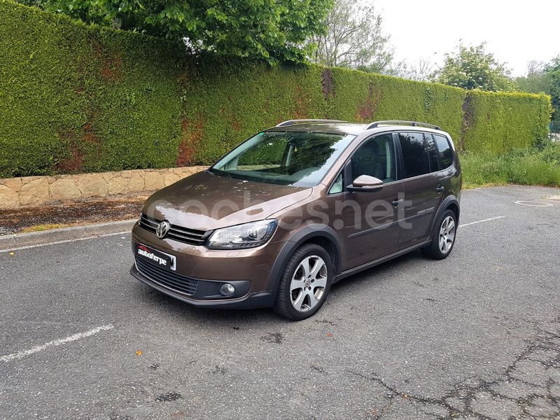 Beige Usado 2012 VW Touran Monovolumen | 13.400 € (Precio justo) - Imagen 1/4