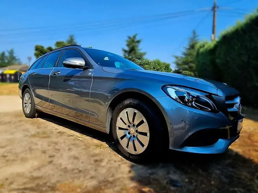 Usado Mercedes C220 Executive 170 CV (125 kW) 2014 Blanco Familiar