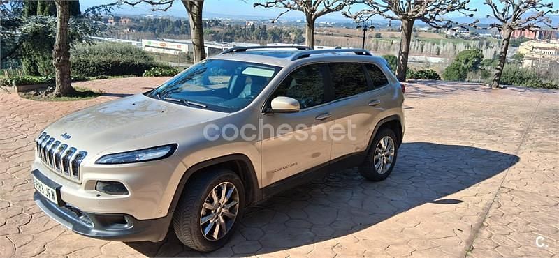 Usado Jeep Cherokee Limited 170 CV (125 kW) 2015 Beige SUV