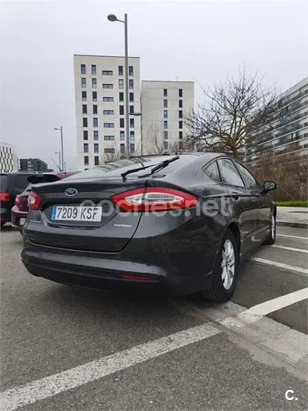 Gebraucht Ford Mondeo Vignale 150 PS (110 kW) 2018 Grau Limousine