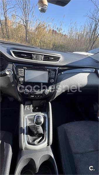 Usado Nissan Qashqai N-TEC 110 CV (80 kW) 2015 Gris / plata SUV