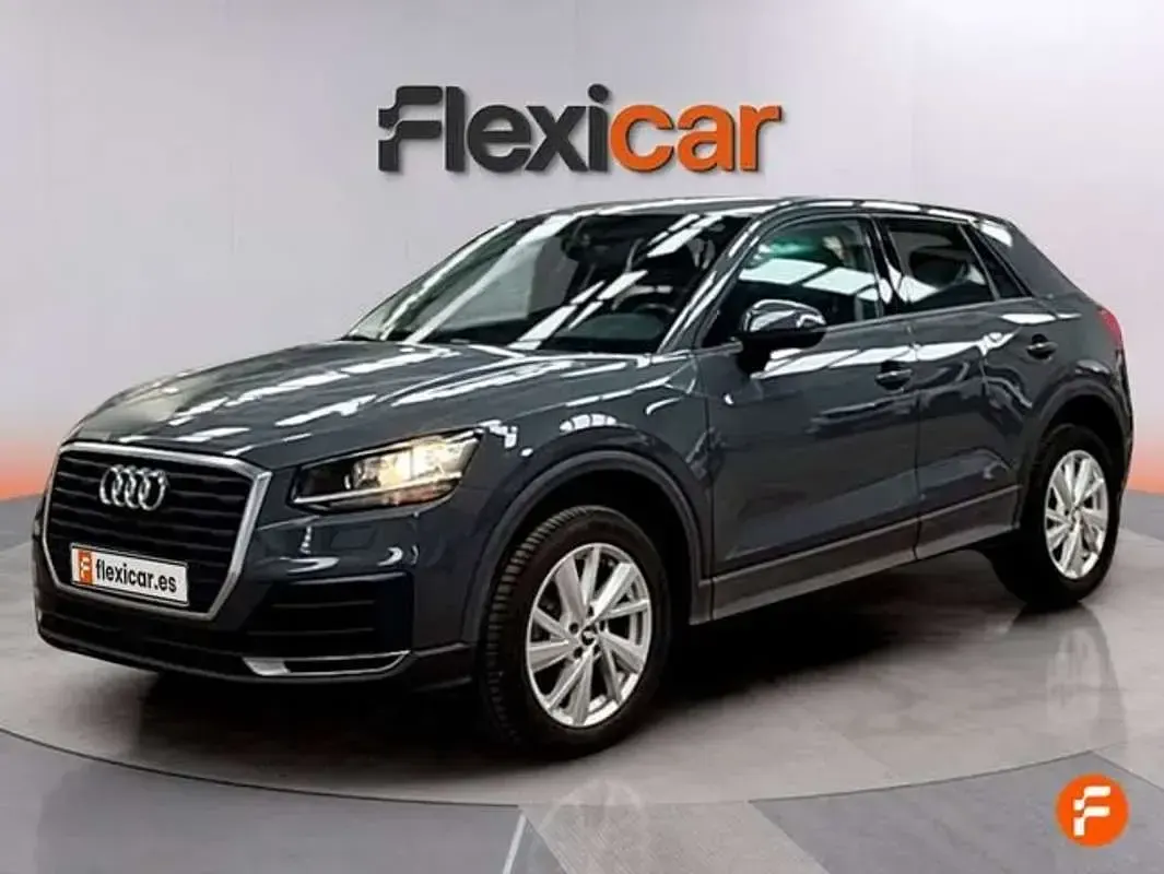 Usado Audi Q2 Advanced 116 CV (85 kW) 2019 Gris SUV